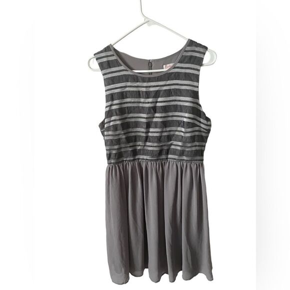 Pixley Dresses & Skirts - Pixley Silver Striped Dress